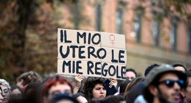 Municipio VI contro i diritti delle donne. Petizione in salsa antiabortista promossa sui social istituzionali